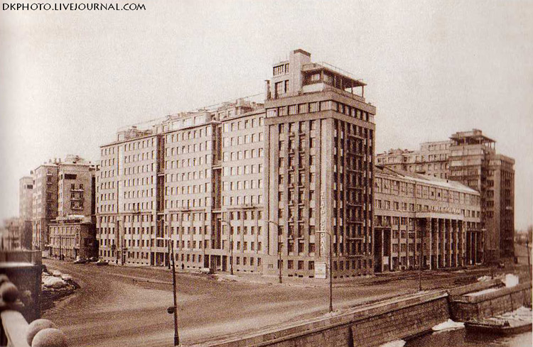 Дом на набережной кто жил. Дом правительства 1930 Москва.