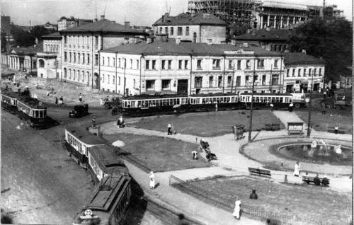 Сквер и фонтан на Кудринской площади в начале XX века